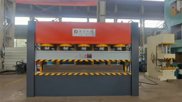 Hydraulic Metal Door Embossing Press